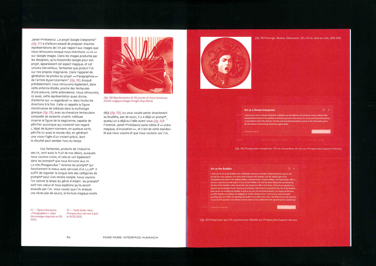 mémoire ouvert présentant une des trois parties avec texte et images en rouge